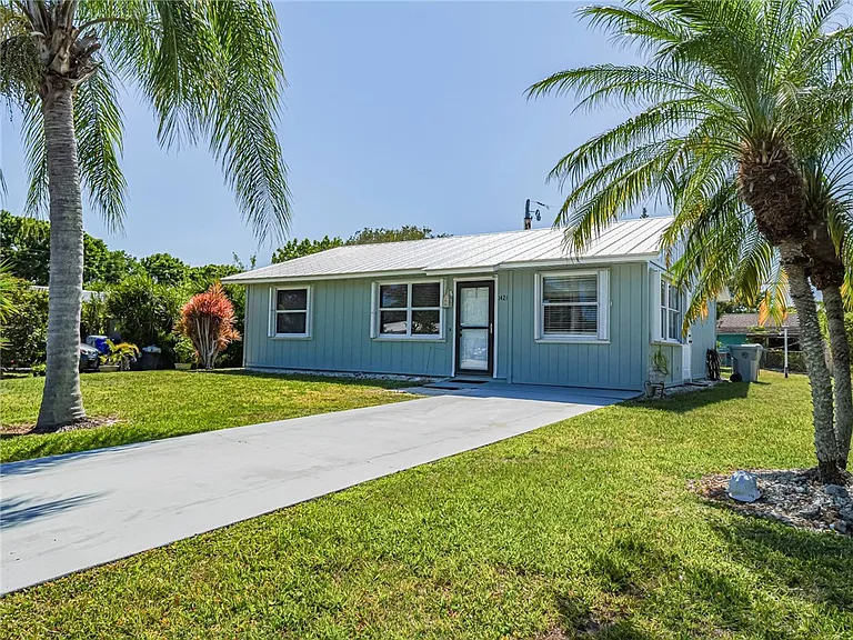 Charming Turnkey Home in Vero Beach property